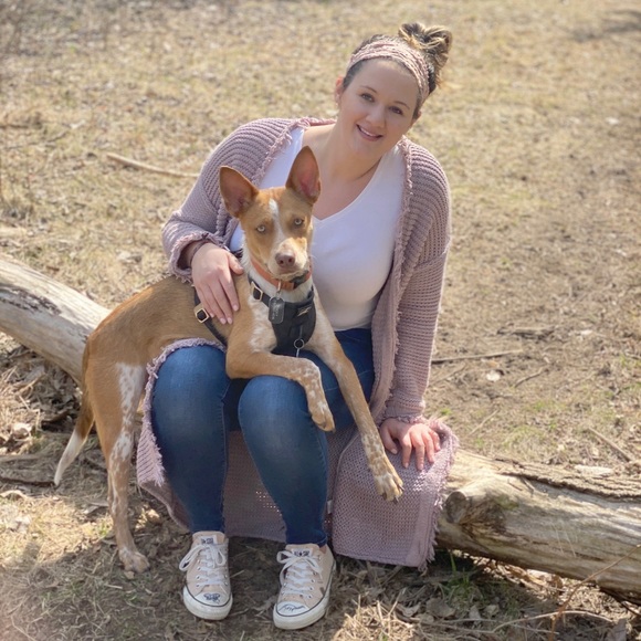 Meet your Posher, Haley - Picture 1 of 7